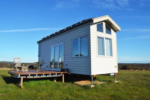 Hounds Run Vineyard - Tiny House in the Grampians