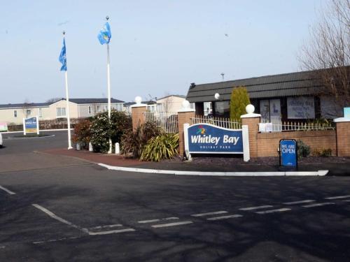 Let's Caravan at Whitley Bay - Hotel