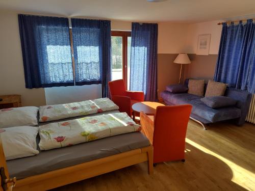 1 queen bed