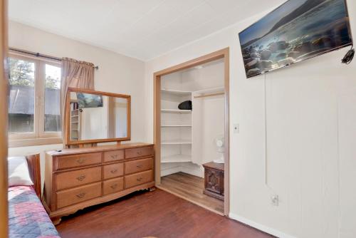 Shore Acres Lodge-452 by Big Bear Vacations 5