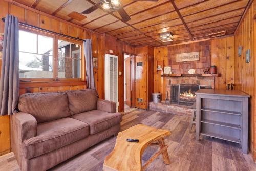 Shore Acres Lodge-451 by Big Bear Vacations - image 11