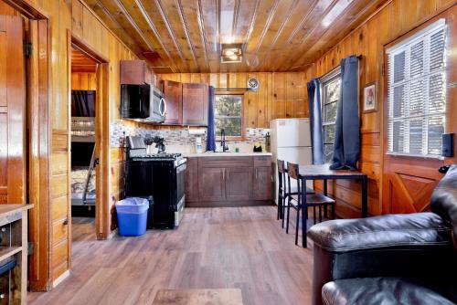 Shore Acres Lodge-450 by Big Bear Vacations - main image