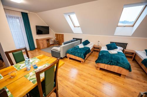 Leśny Dworek (Lesny Dworek) in Labowa