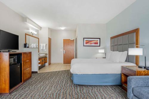 Best Western PLUS Peppertree Inn at Omak