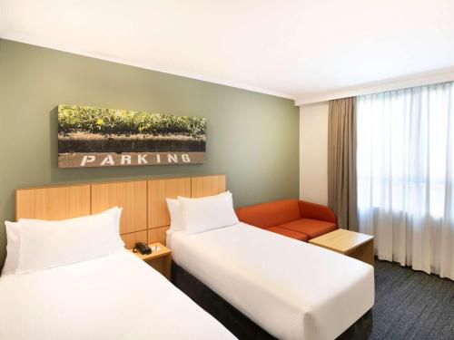 Travelodge Hotel Macquarie North Ryde Sydney - image 4