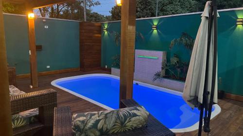 2 bedrooms, 5 beds