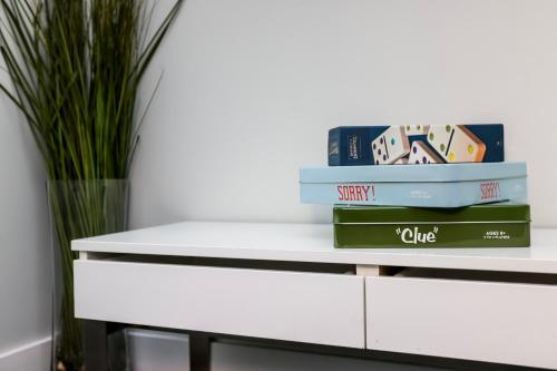 Stylish Studio on Newbury St #3 - image 6