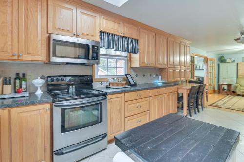 Large Home with Deck and Grill about 9 Mi to Virginia Tech in Christiansburg, USA