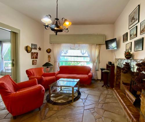 Faciliteiten, Frente a la mansa CON SEÑA l LUZ GAS AGUA LIMPIEZA APARTE (Frente a la mansa CON SENA l LUZ GAS AGUA LIMPIEZA APARTE) in Atlantida