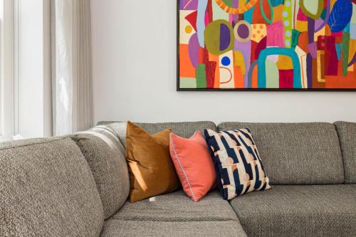 London Is Yours - 2 Bedroom in Kensington - main image