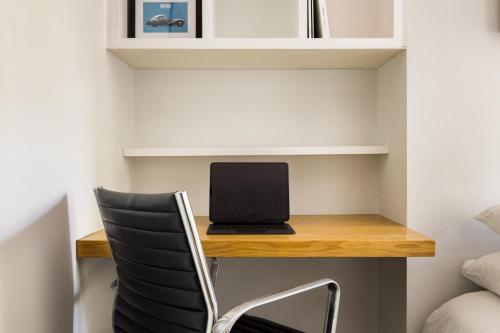 London Is Yours - 2 Bedroom in Kensington - image 5