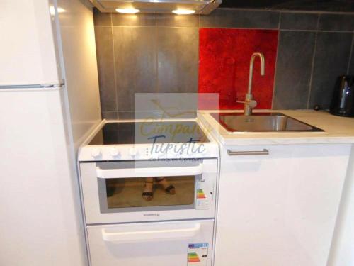 Apartamento Llançà, 2 dormitorios, 5 personas - ES-228-51