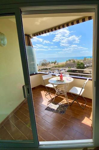 Apart. Pineda de Mar-Sea and mountains views - Maresme