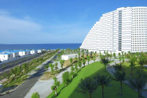 The Arena Seaview Cam Ranh Resort