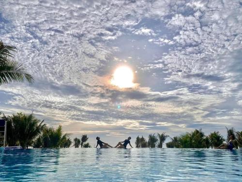 The Arena Seaview Cam Ranh Resort
