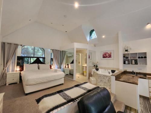 Gallery Walk Chalets - Tamborine Mountain