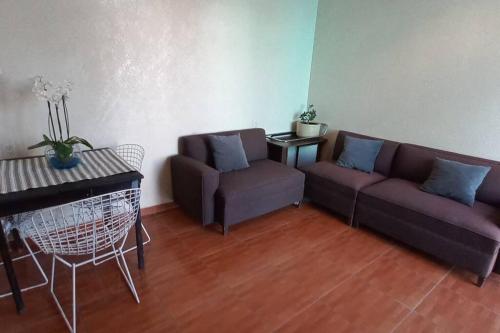 Depa Amadis con 2 habitaciones en Valle Alameda in Querétaro, Mexico