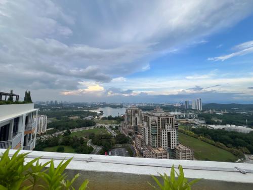 Aisha staycation wifi big patio Putrajaya in 뎅길