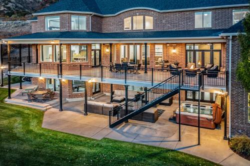 Luxurious Mountain Retreat-unparalleled Views Luxurious Mountain Retreat-unparalleled Views