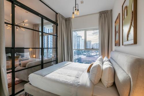 Upgraded Interior I Dubai Hills I City View I Socio Tower - image 7