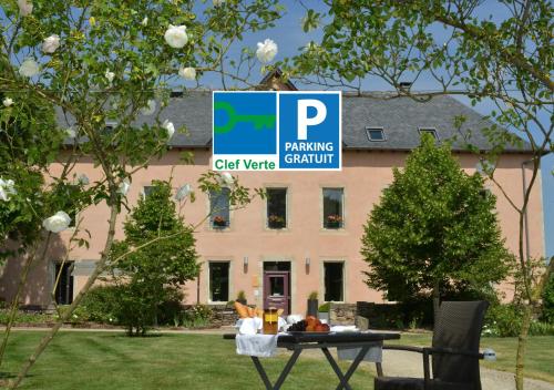 HÔTEL LA FERME DE BOURRAN - écoresponsable parking gratuit - Hôtel - Rodez