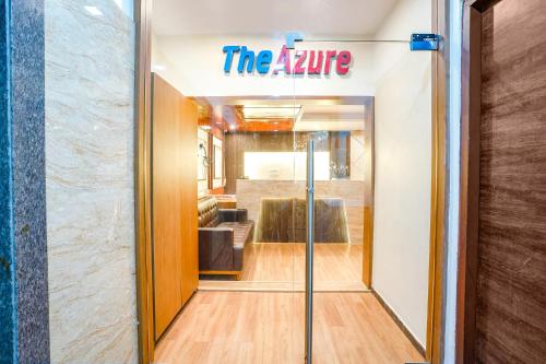 Hotel The Azure 4