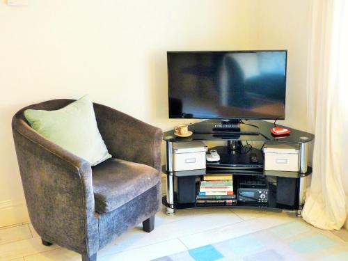 George Hudson Court Apartments - image 5