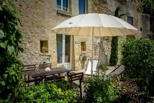 Domaine La Restrie - La caverne de Léonard chambre d'hôte Pocé-sur-Cisse