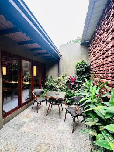 Suite with Private Pool image 10