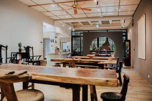 Oprema, 蘊慢築 茶花藝主題民宿 Yun Man Zhu Homestay in Okrožje Gongguan