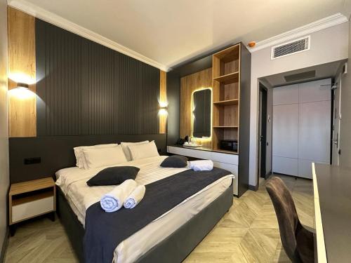 Senator Hotel Room Type - Standard Double Room