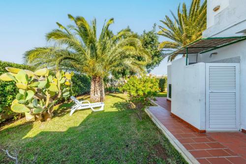 Garden, Villa Patrizia by Rentbeat in Diana Marina