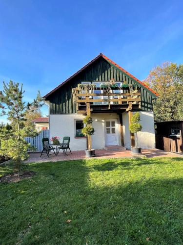 A szálláshely kívülről, Neue moderne Ferienwohnung, separater Eingang, Seenähe (Neue moderne Ferienwohnung, separater Eingang, Seenahe) in Dobbin-Linstow