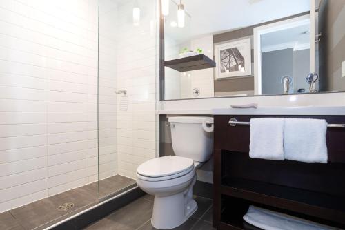 Tower Room, 1 King Bed, Kitchenette image 5