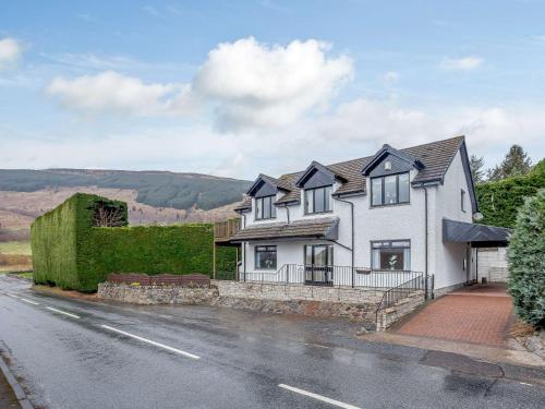 5 Bed in Loch Tay 86687