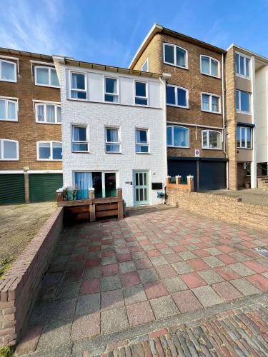 Strandzicht Zandvoort - image 2