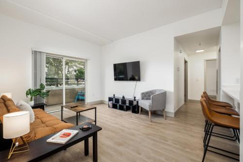 CityScape Flat- 3BR Luxury APT in Uptown