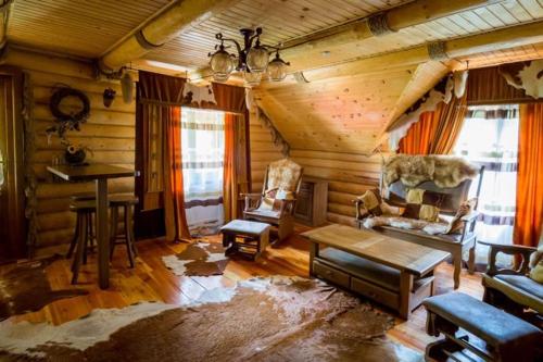 Арніка in Sinevirska Poļana