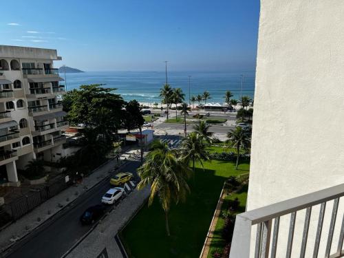 Lindo apto Beira Mar na Barra