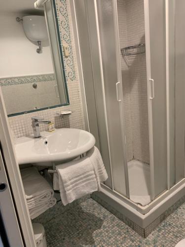 Suite Artis Barberini - image 11