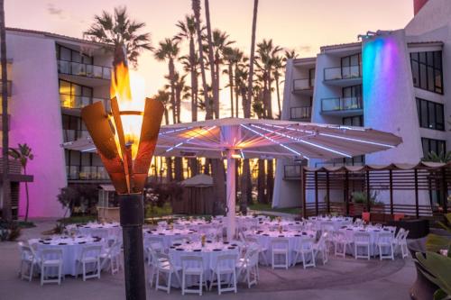 Hotel Maya - a DoubleTree by Hilton Hotel - image 12