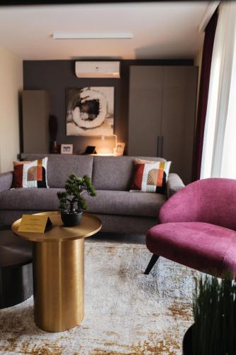 RIVA Boutique Hotel in סגד
