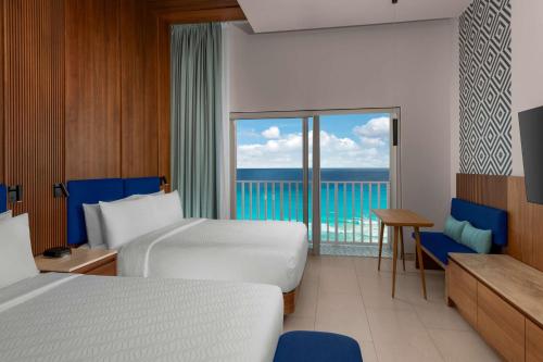 Hilton Cancun Mar Caribe All-Inclusive Resort