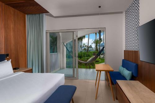 Hilton Cancun Mar Caribe All-Inclusive Resort