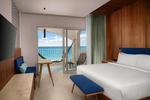 Hilton Cancun Mar Caribe All-Inclusive Resort