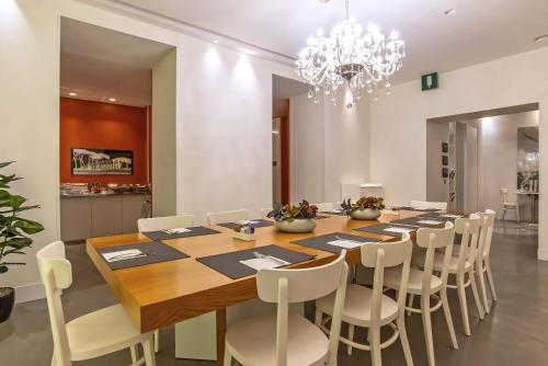 Facilities, Hotel White in Trevi
