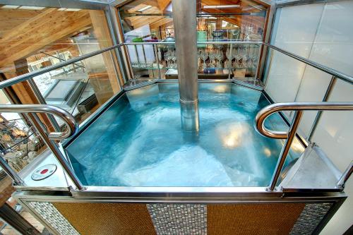 Backstage Hotel Serviced Apartments, Zermatt (photo 4)