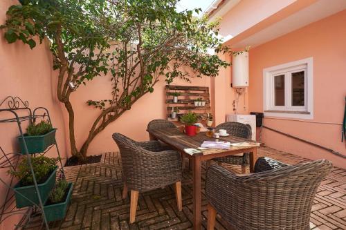 Sant'Ana Cottage - image 2