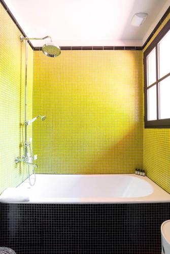 Ducha, Hotel La Guitoune in La Teste-de-Buch