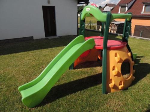 Apartmánový dům U Lucie (Apartmanovy dum U Lucie) in สเกิร์ดโลวิเซ